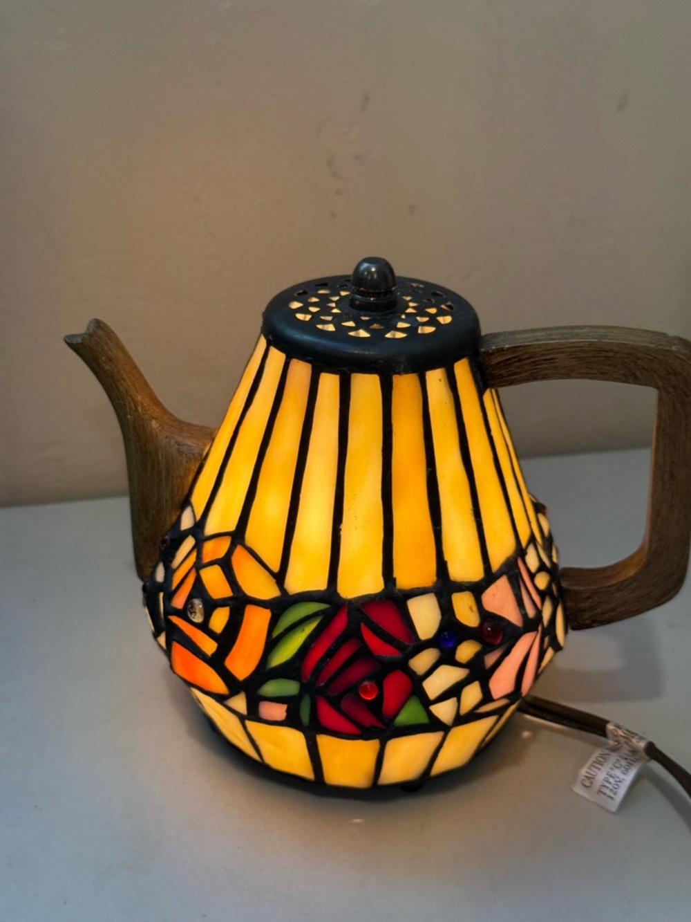 Vintage Tiffany Style Teapot Lamp Stained Glass Table Accent Lamp ~6.5”H Grandma